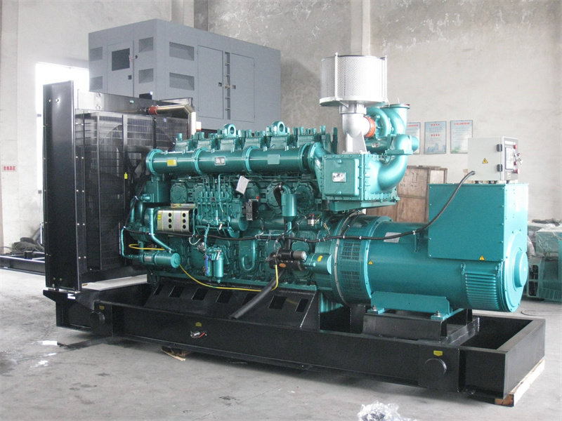 彰武200KW 柴油发电机的油耗是多少?