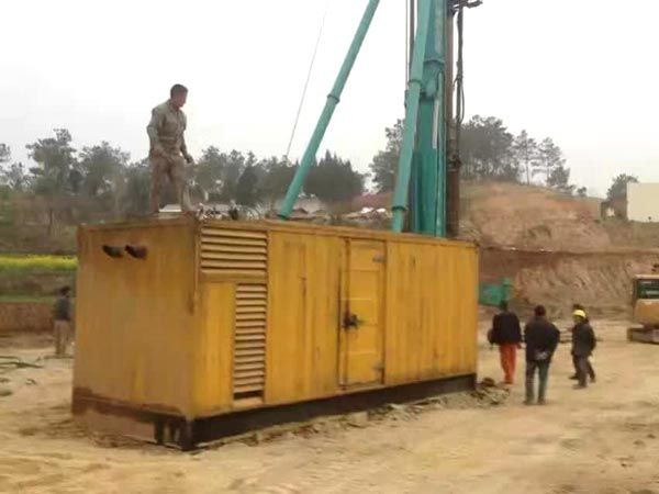 彰武如何判断水冷式机油散热器密封件是否需要更换？